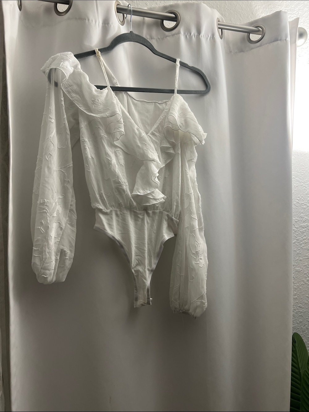 SHEIN White One-Shoulder Ruffle Long Sleeve Bodysuit